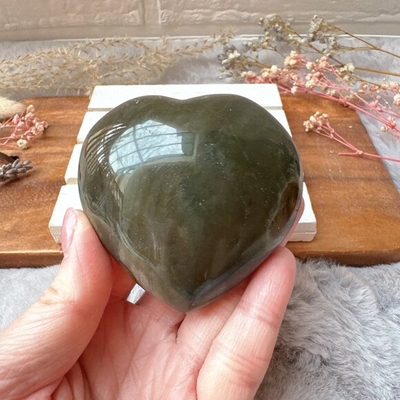 Beautiful Polychrome Jasper Heart - Picture 4 of 7